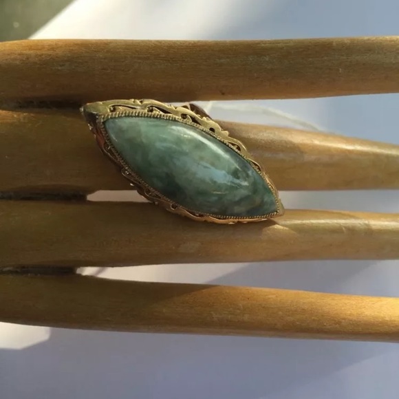 Antique Jewelry - R4) antique green/white BURMA JADITE sterling RING